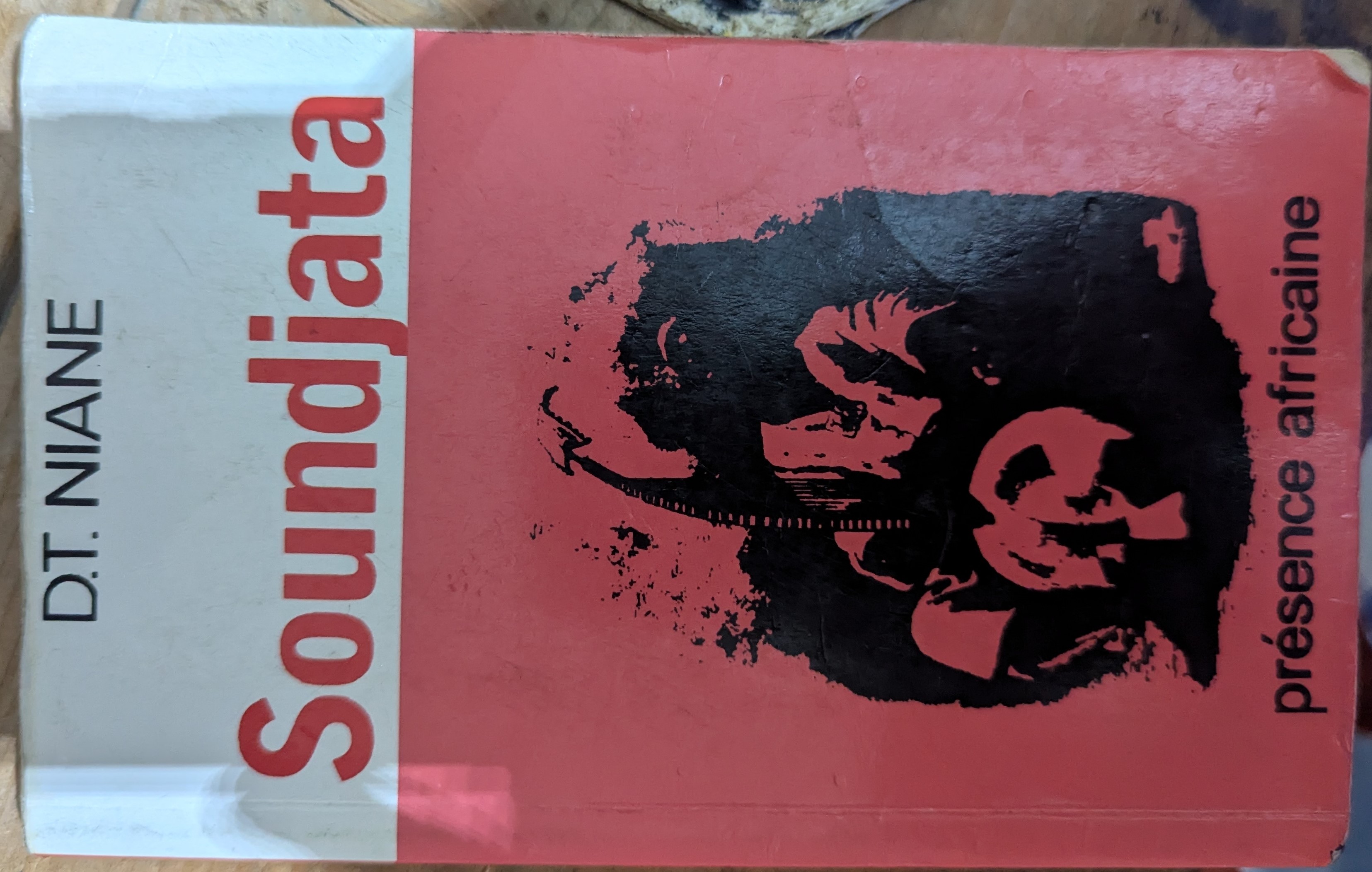 Photo de Livre trouvé dans le bus à Yamoussoukro